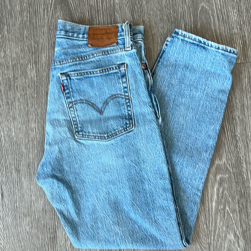 Levi’s Wedgie Jean